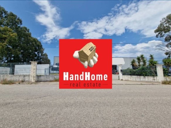 Industrial space 3,761 m² for sale