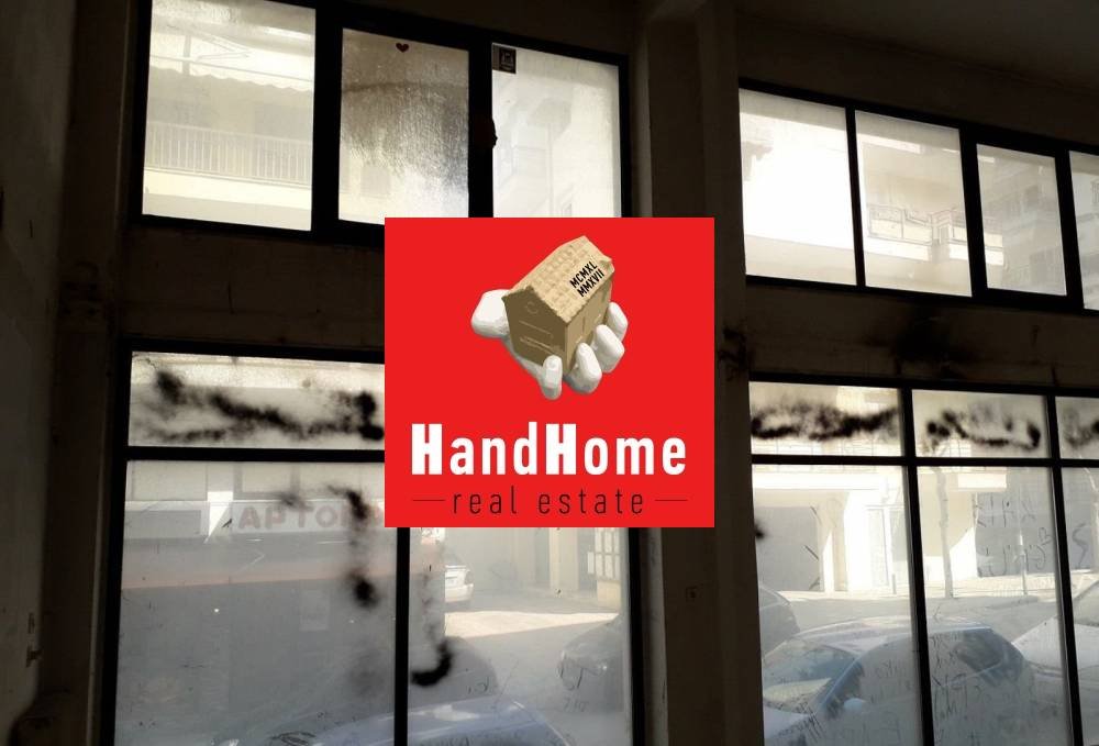 Retail property 132 m² for sale