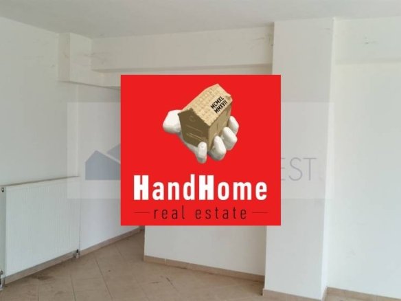 Retail property 294 m² for sale