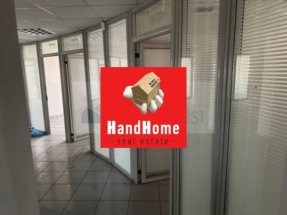 Office 454 m² for sale