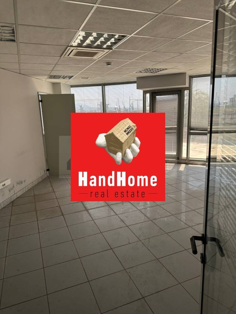 Office 454 m² for sale