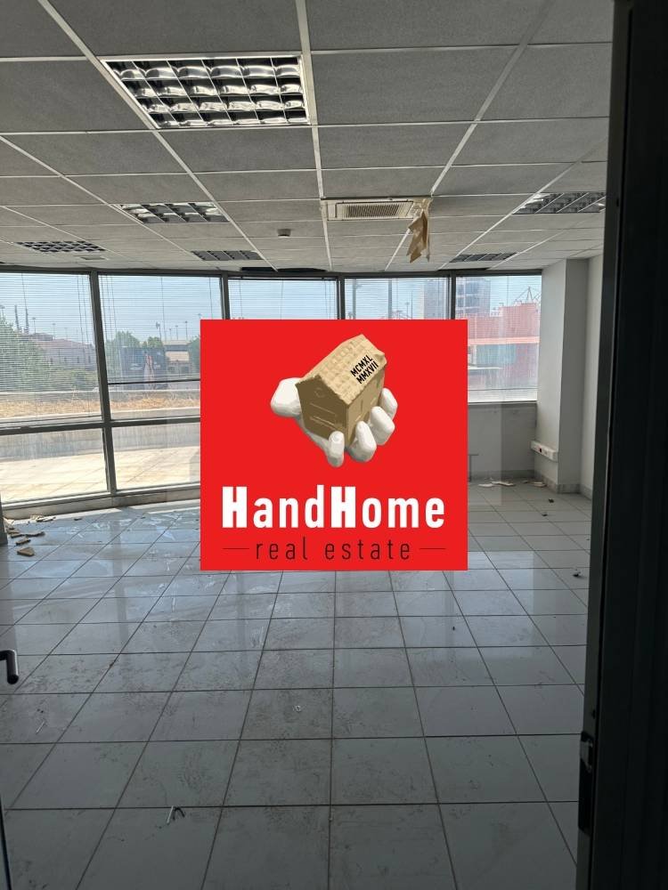 Office 454 m² for sale