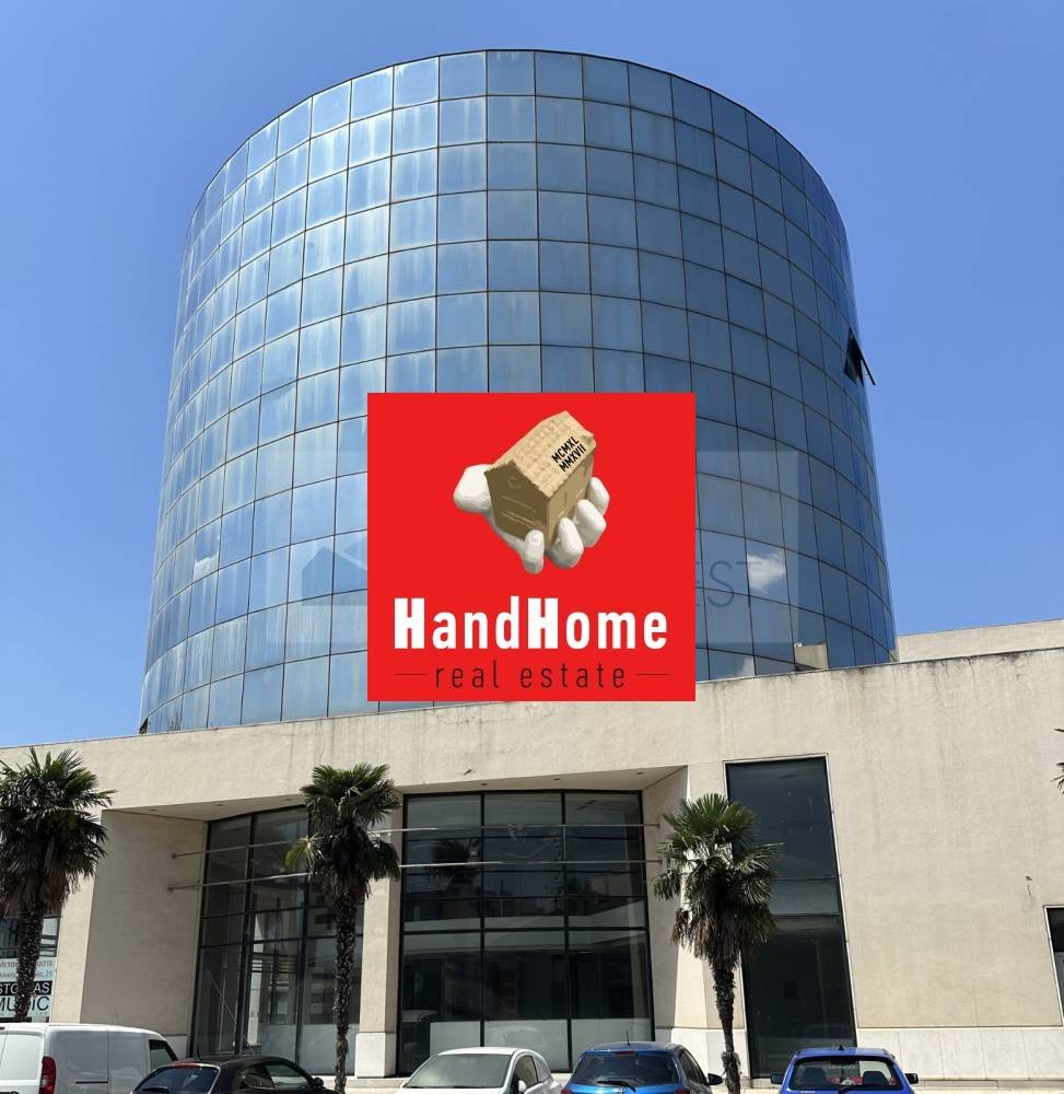 Office 454 m² for sale