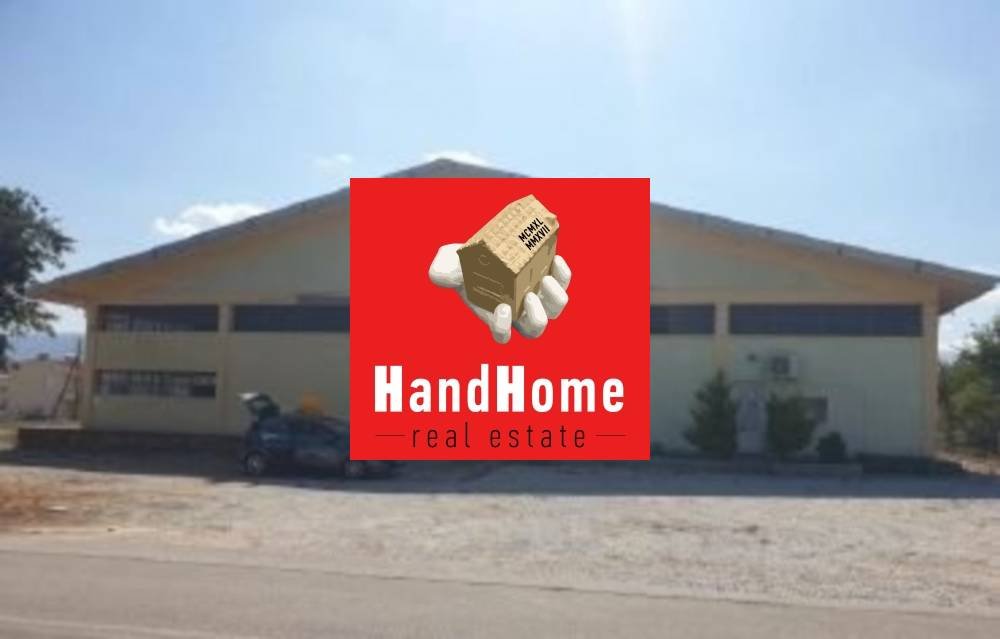 Warehouse 2,085 m² for sale