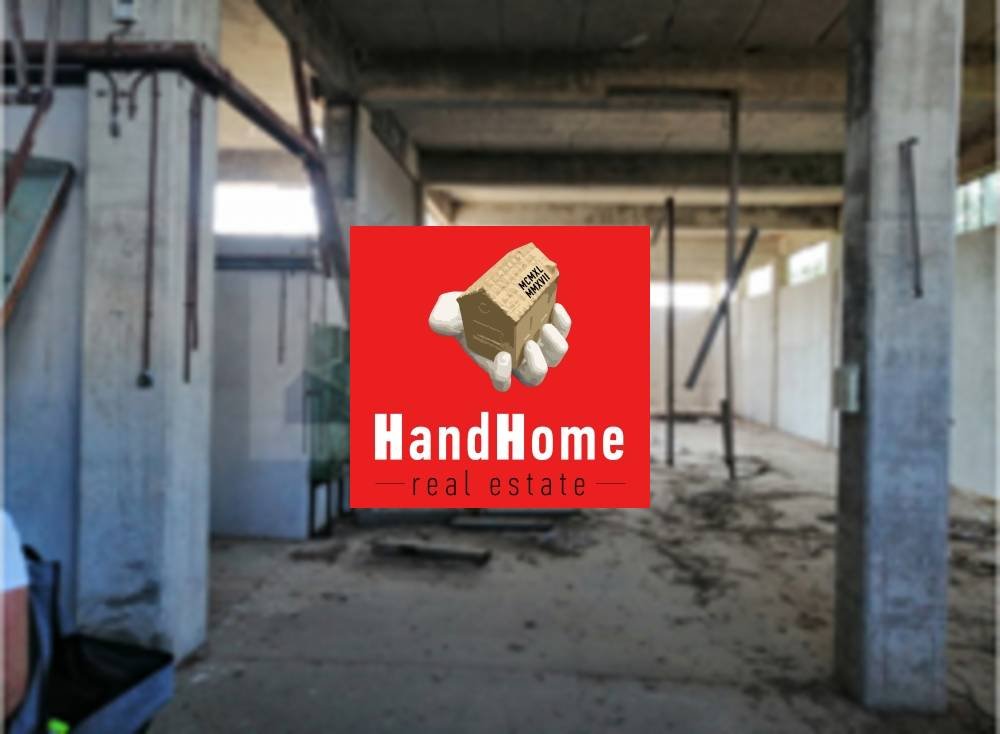Light industrial space 730 m² for sale