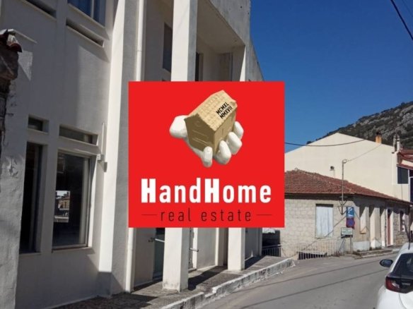 Κτίριο επαγγελματικών χώρων 485 m² προς πώληση