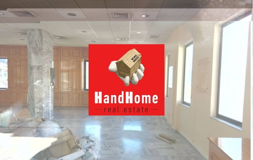 Κτίριο επαγγελματικών χώρων 485 m² προς πώληση