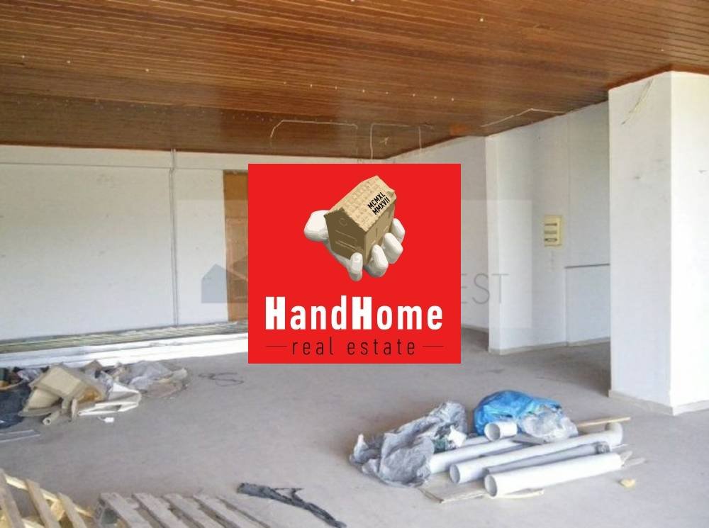 Retail property 392 m² for sale