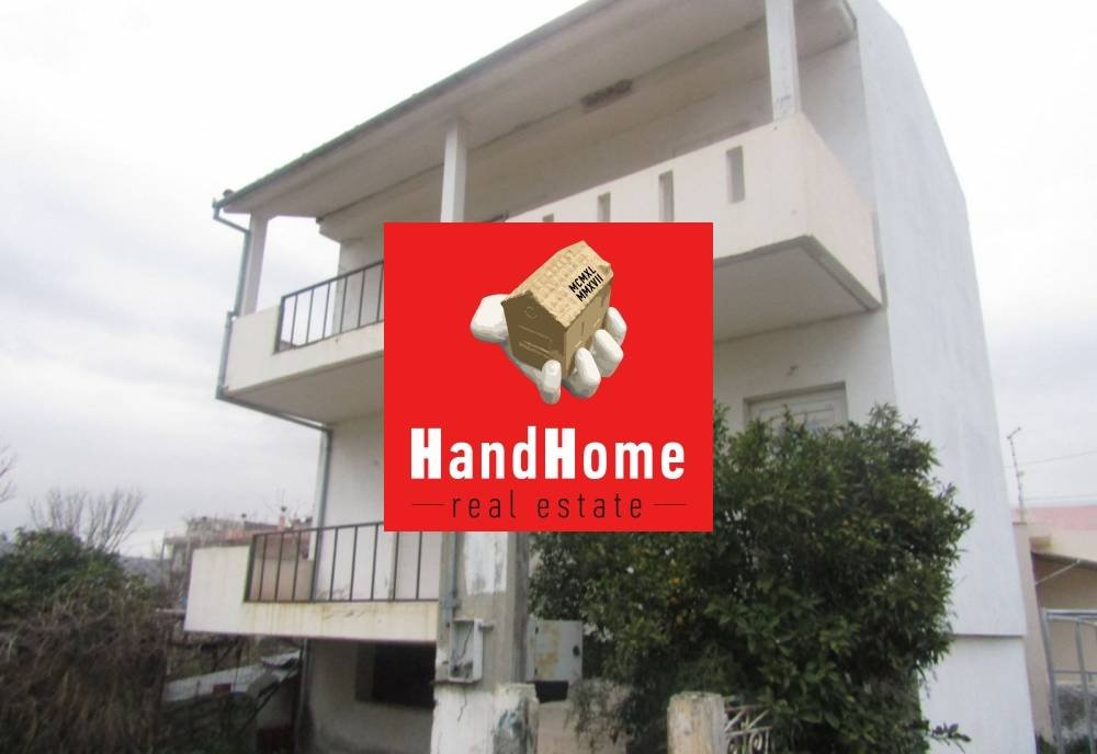 Building 172 m² for sale