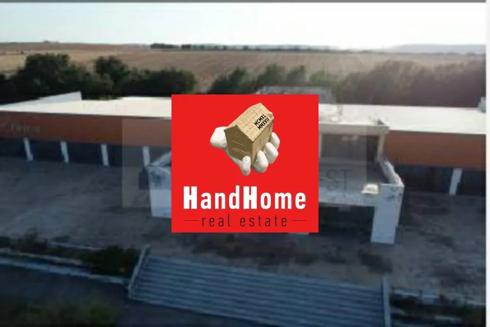 Κτίριο επαγγελματικών χώρων 1.876 m² προς πώληση