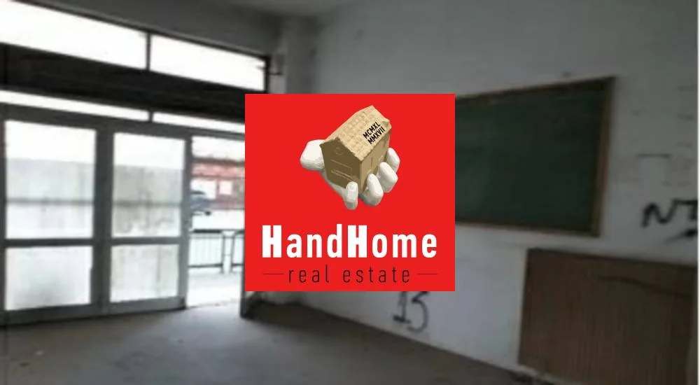 Κτίριο επαγγελματικών χώρων 987 m² προς πώληση