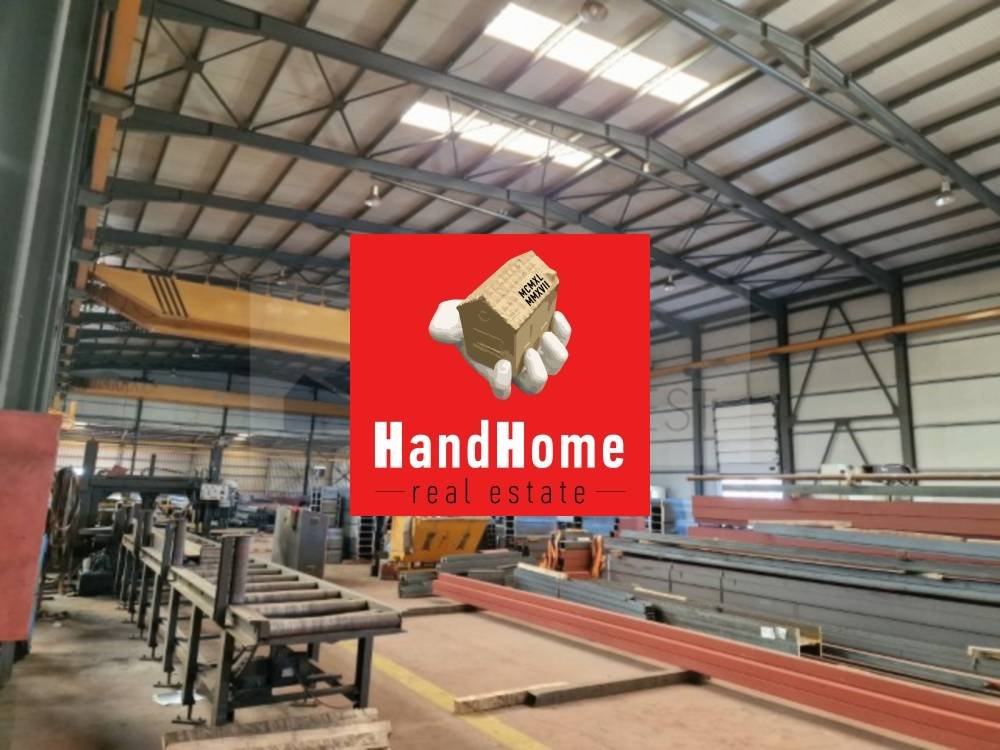 Industrial space 4,392 m² for sale