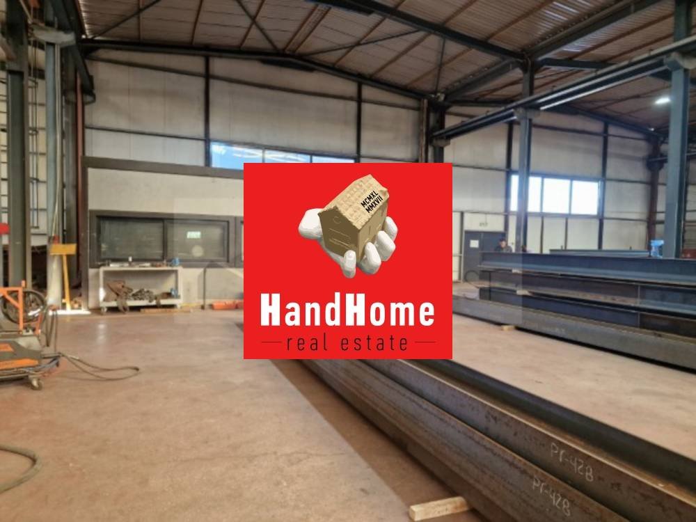 Industrial space 4,392 m² for sale