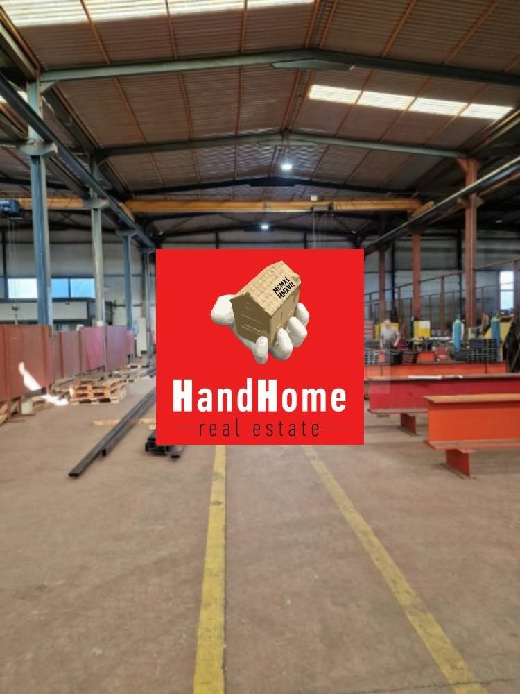 Industrial space 4,392 m² for sale