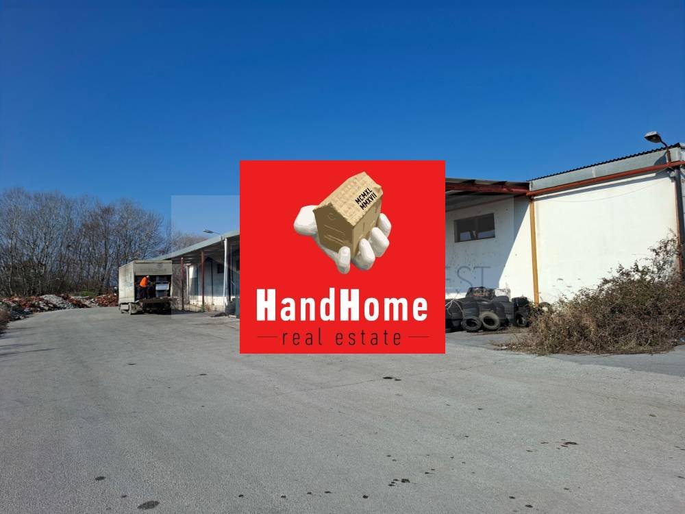 Industrial space 28,461 m² for sale