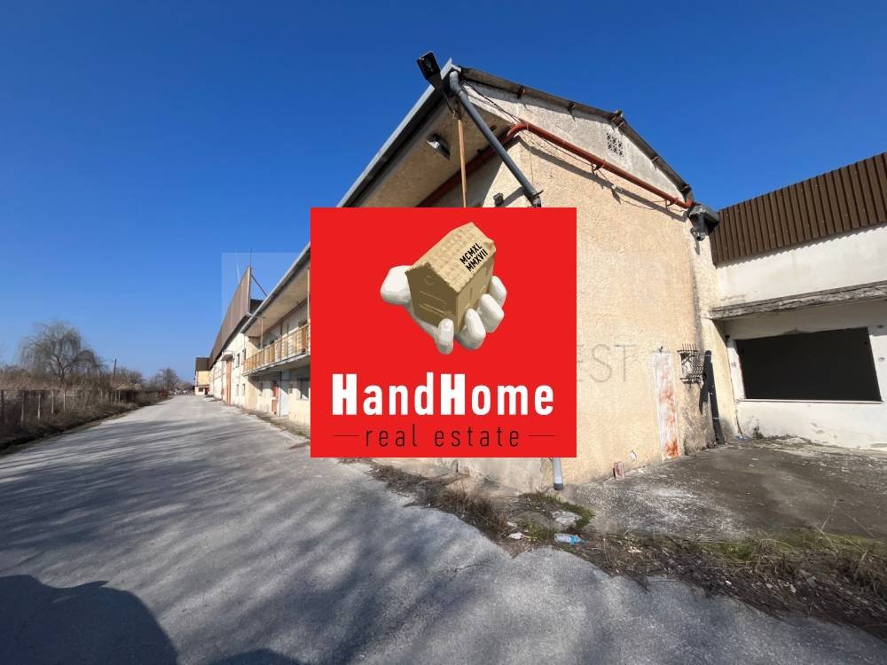 Industrial space 28,461 m² for sale
