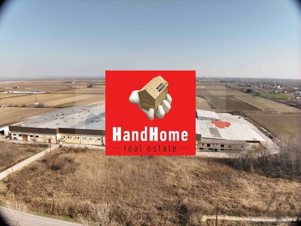 Industrial space 28,461 m² for sale