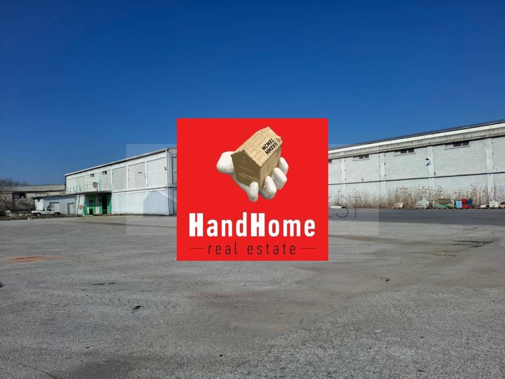 Industrial space 28,461 m² for sale