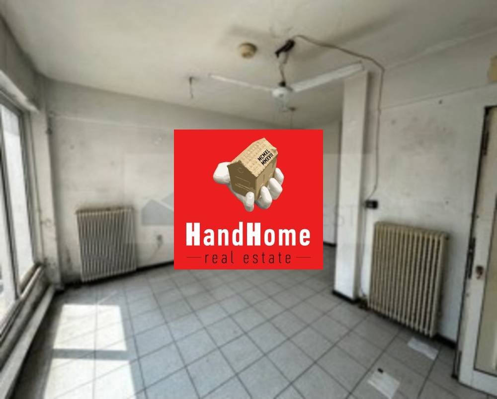 Office 24 m² for sale