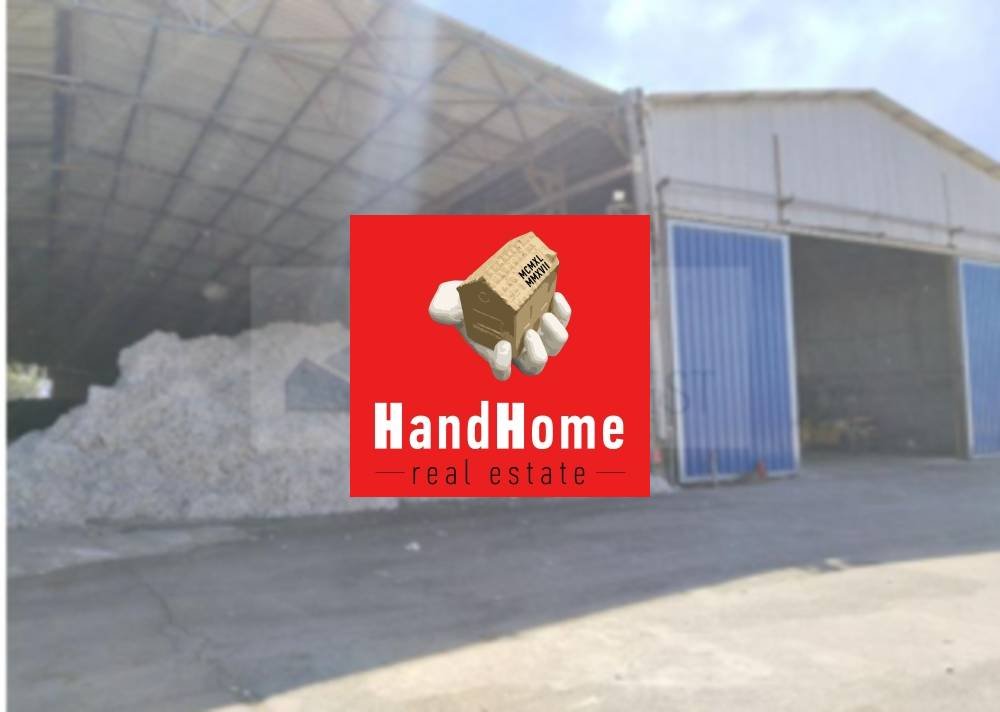 Industrial space 23,305 m² for sale