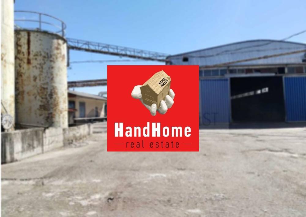 Industrial space 23,305 m² for sale