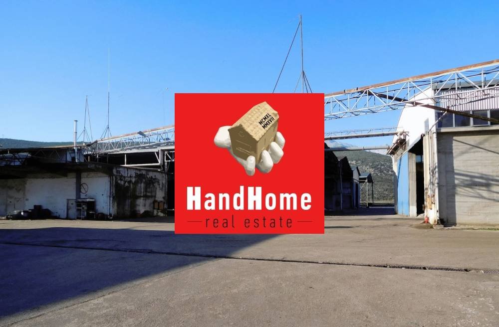 Industrial space 23,305 m² for sale