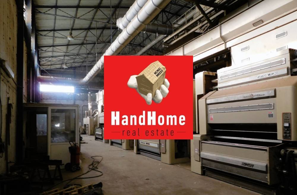 Industrial space 23,305 m² for sale