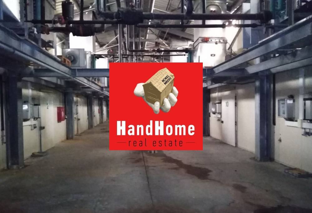 Light industrial space 3,663 m² for sale