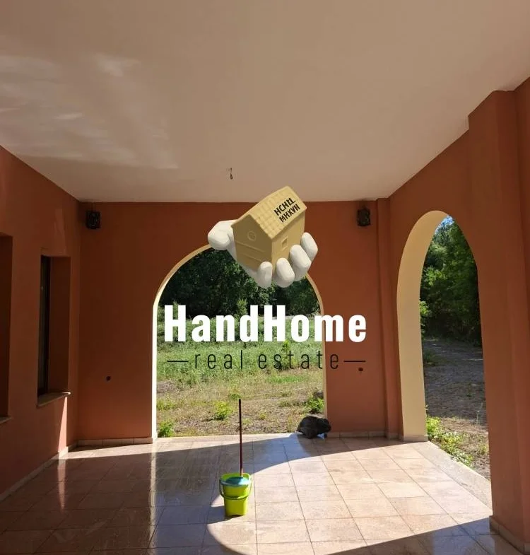 Κτίριο επαγγελματικών χώρων 339 m² προς πώληση